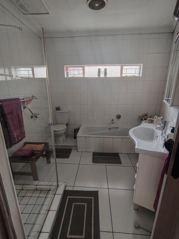 5 Bedroom Property for Sale in Sasolburg Ext 4 Free State